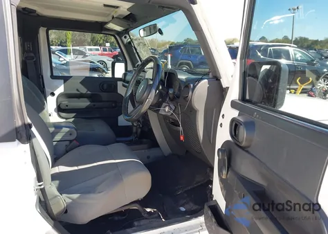 2008 Jeep Wrangler X Rhd z USA, uszkodzony, nr VIN 1J4FZ24148L634852